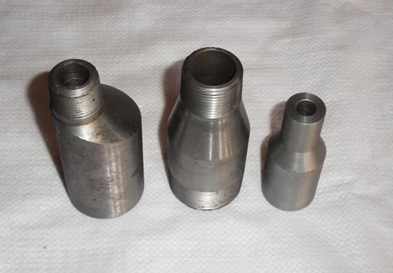 تركيبات مزورة من الصلب الكربوني ASME B16.11 3000 # ملولب SS مزورة
