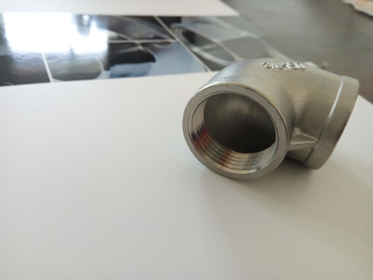 تركيبات مزورة من الصلب الكربوني ASME B16.11 3000 # ملولب SS مزورة
