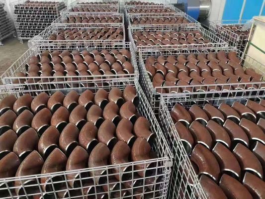 أنابيب فولاذية ملحومة بتركيبات ASME B16.9 غطاء تي شيرت أسود طلاء