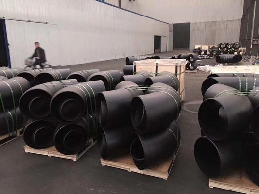 أنابيب فولاذية ملحومة بتركيبات ASME B16.9 غطاء تي شيرت أسود طلاء