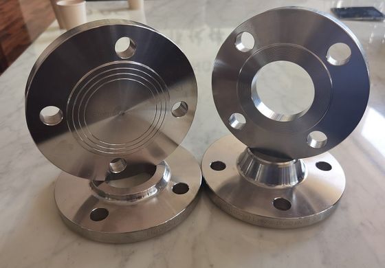 الكربون الصلب المقاوم للصدأ BS4504 PN10 شفة WN SO DN10 إلى DN1600