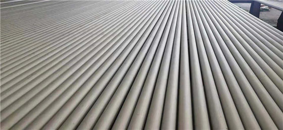 ASTM B36.10 أنابيب غير ملحومة من الصلب الكربوني API5L A106 GRB A53 SS304 SS316 SS321 5.8M 6M