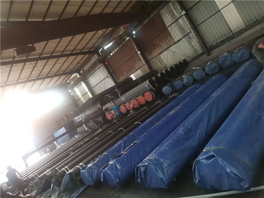 ASTM B36.10 أنابيب غير ملحومة من الصلب الكربوني API5L A106 GRB A53 SS304 SS316 SS321 5.8M 6M