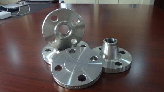 SO P245GH Flange DIN EN1092-1 TYPE12 PN16 DN200 P250GH P265GH P280GH مع المحور